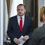 rogobete atac catre voiculescu dupa solutiile propuse pentru negocierea cu pfizer o lipsa de onestitate fata de oameni si fata de realitatea deciziilor luate cu pixul 69df7d3ed8c33