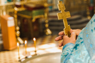 sambata mare rugaciunea care ii pregateste pe credinciosi pentru sarbatoarea invierii domnului 69d9df44450c6