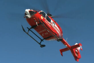 un barbat a fost prins sub un mal de pamant in galati elicopter smurd trimis de urgenta victima era inconstienta 69df3f02b53de