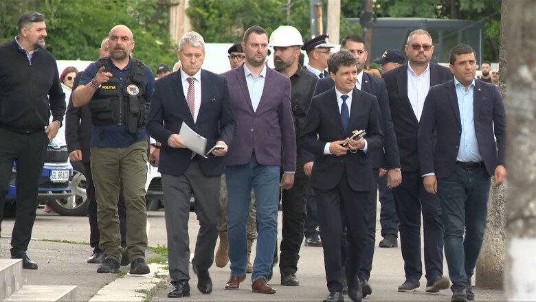 nicusor dan a vizitat victimele dronei rusesti care a lovit blocul din galati ce decizie a luat cnsu pentru familiile afectate 6a19ae13ec005
